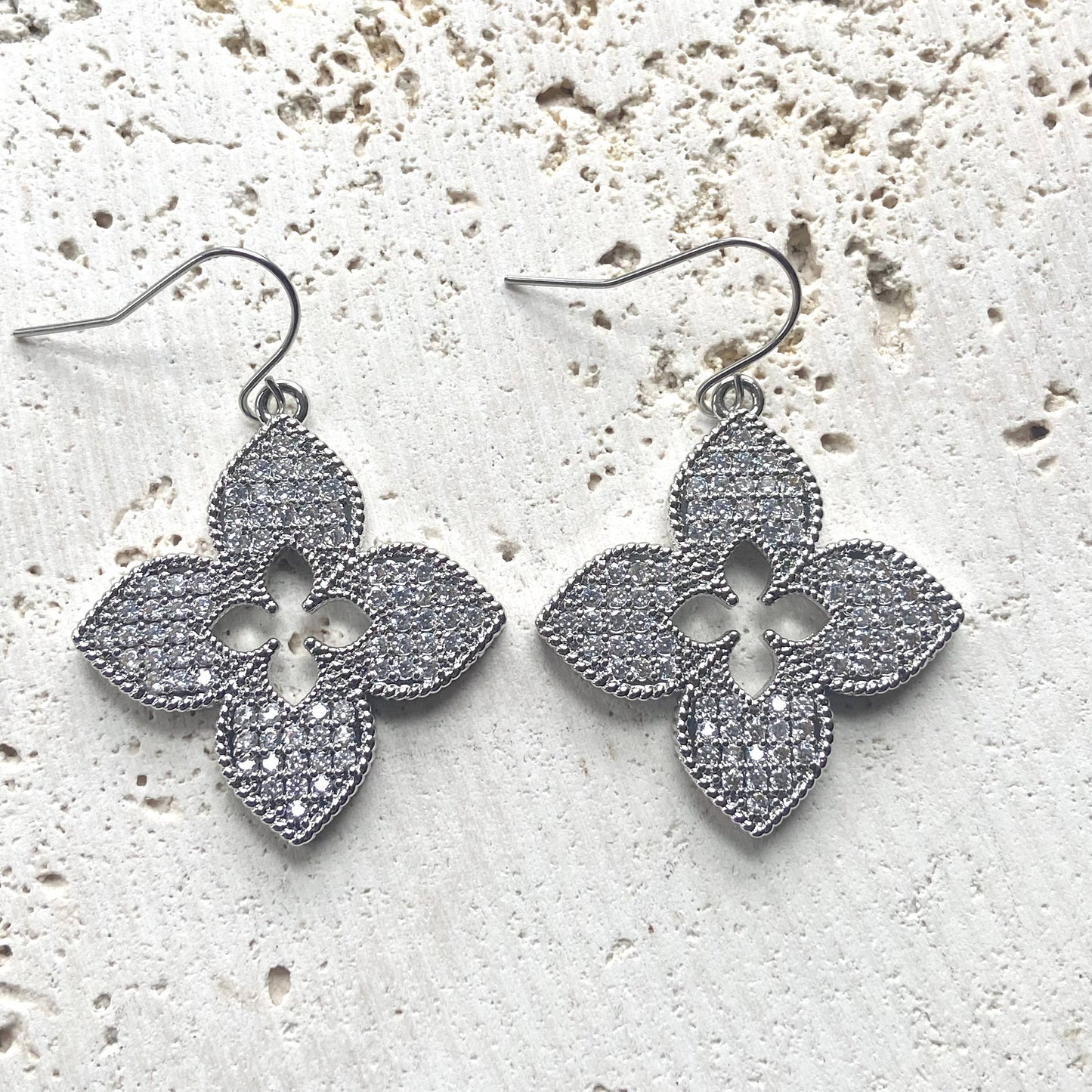 Quatrefoil clover designer style jewelry boutique trendy 