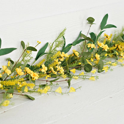 4ft Garland-Yellow Wild Daylily with Leaves