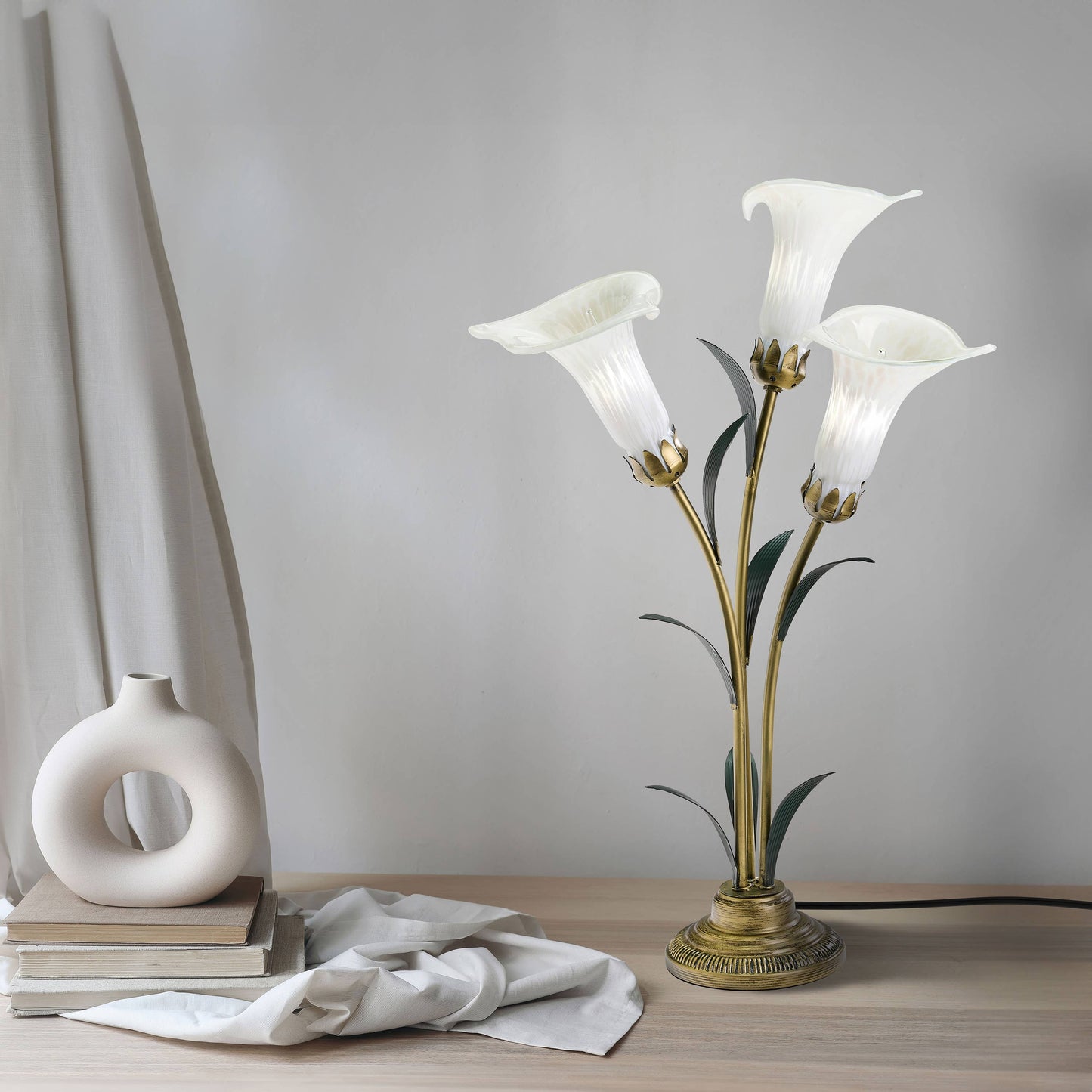23.5" 3-Light White Handblown Glass Calla Lily Table Lamp