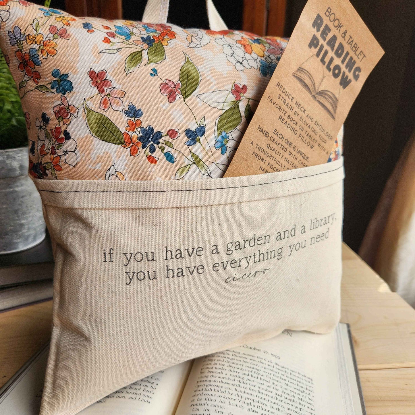 Garden... Cicero, Reading Pillow, autumn floral