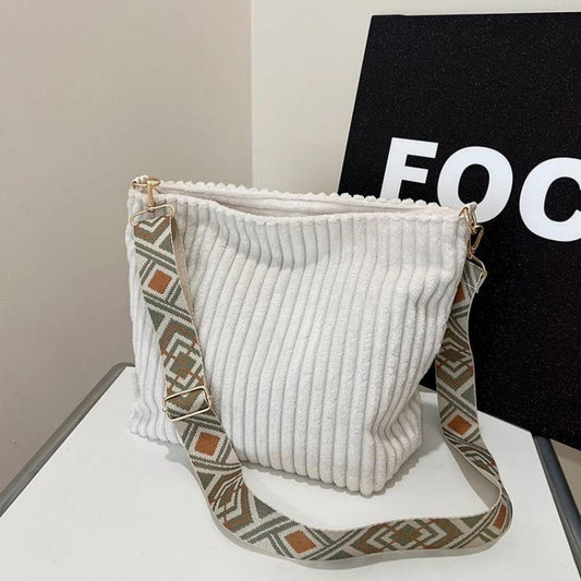 JOSSLYN de wall to wall - Bolso de mano de pana con correa de guitarra AZTEC | 40P584