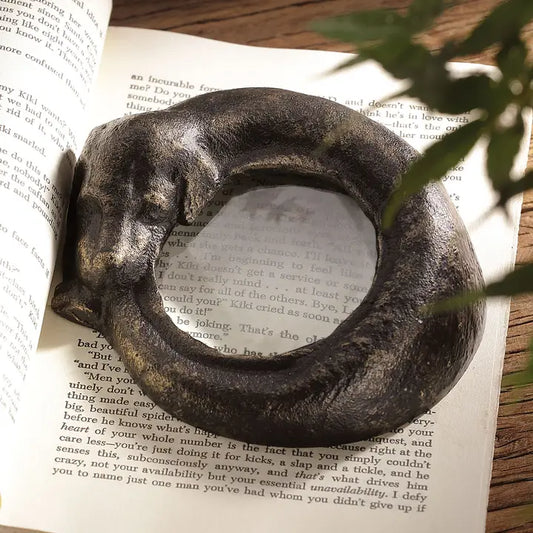 Dog Desk Magnifier