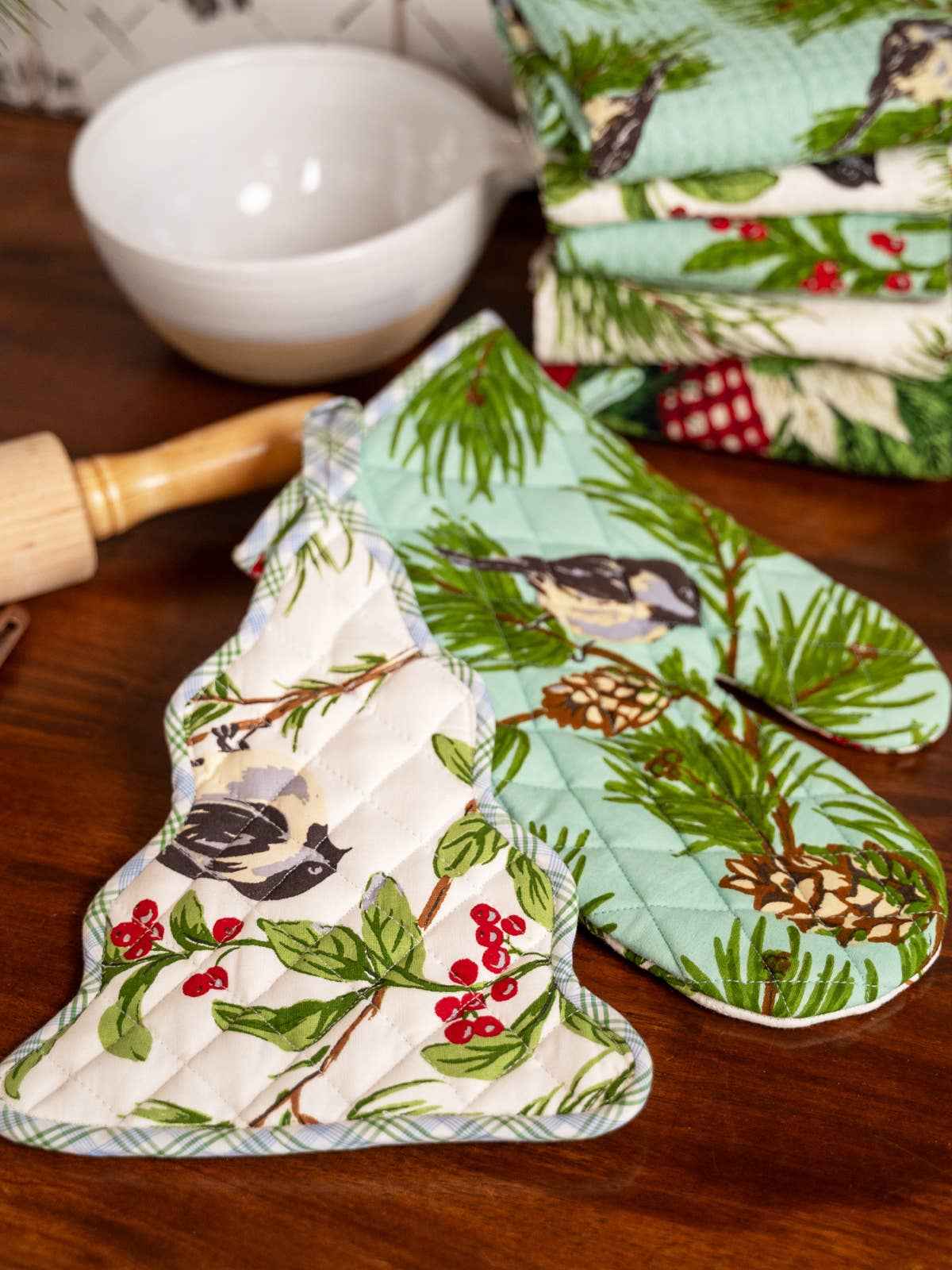 Chickadee Patchwork Oven Mitt Set of 2 - Multi