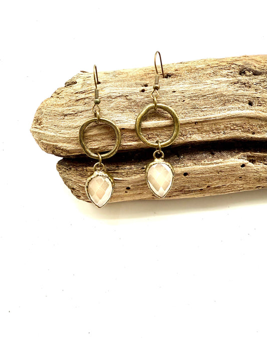 Earring Vintage Style Circle w/Cream Glass Teardrop Drop