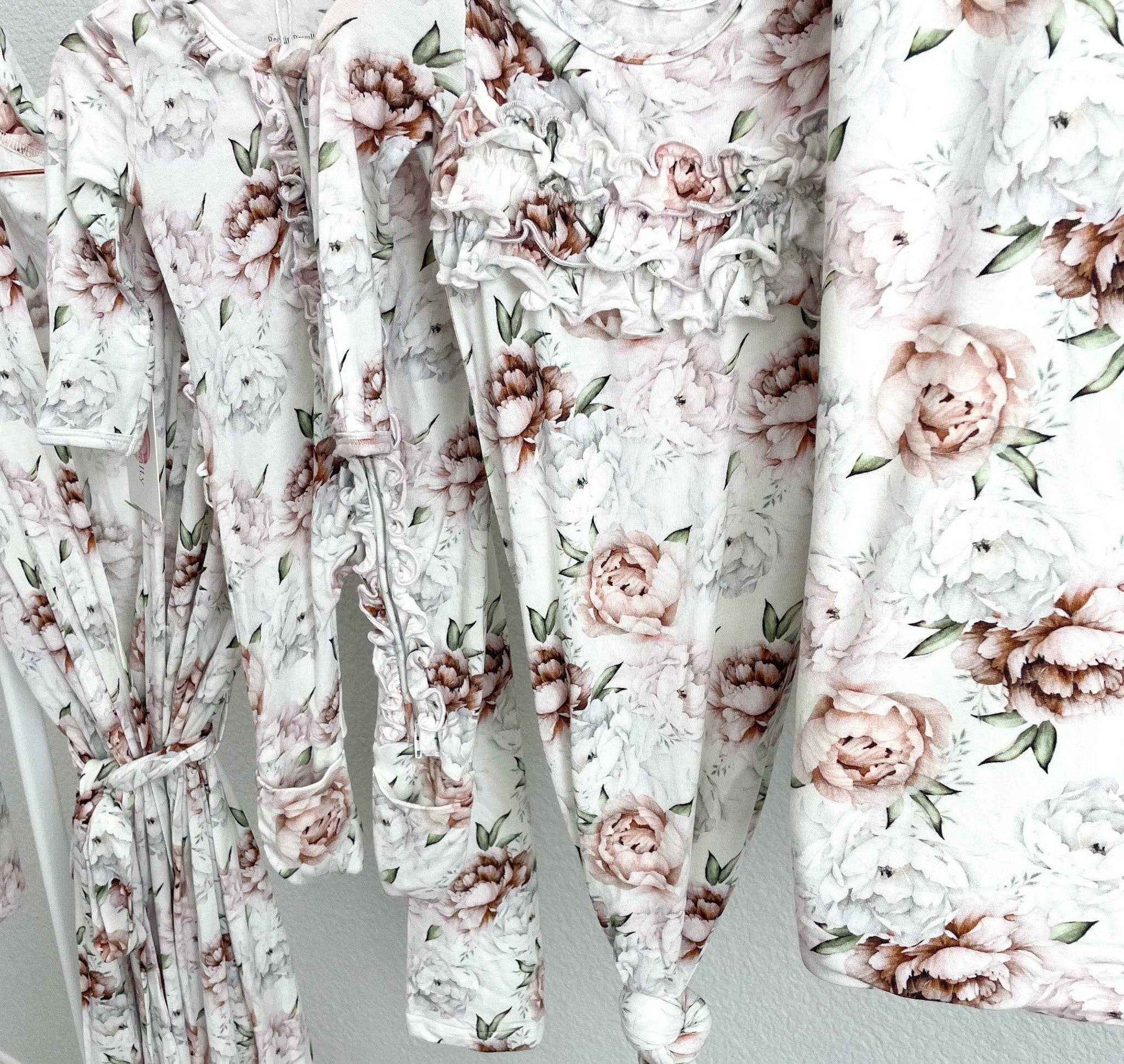 Floral Dreams | Convertible Two Way Zip Footie: 12-18m