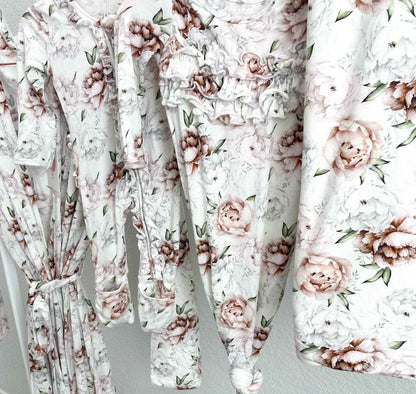Floral Dreams | Convertible Two Way Zip Footie: NB/0-3M