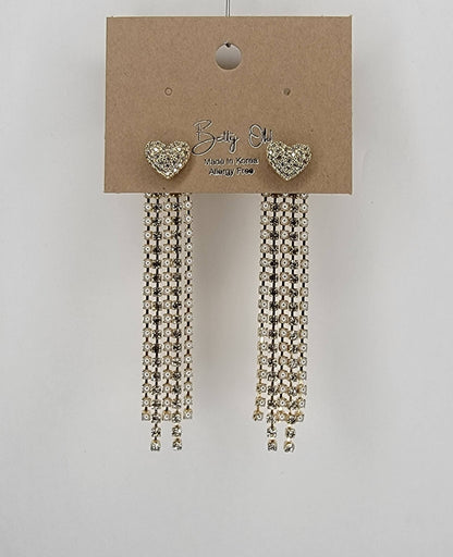 FANCY BACK DROP WITH HEART DECO DANGLE EARRINGS.