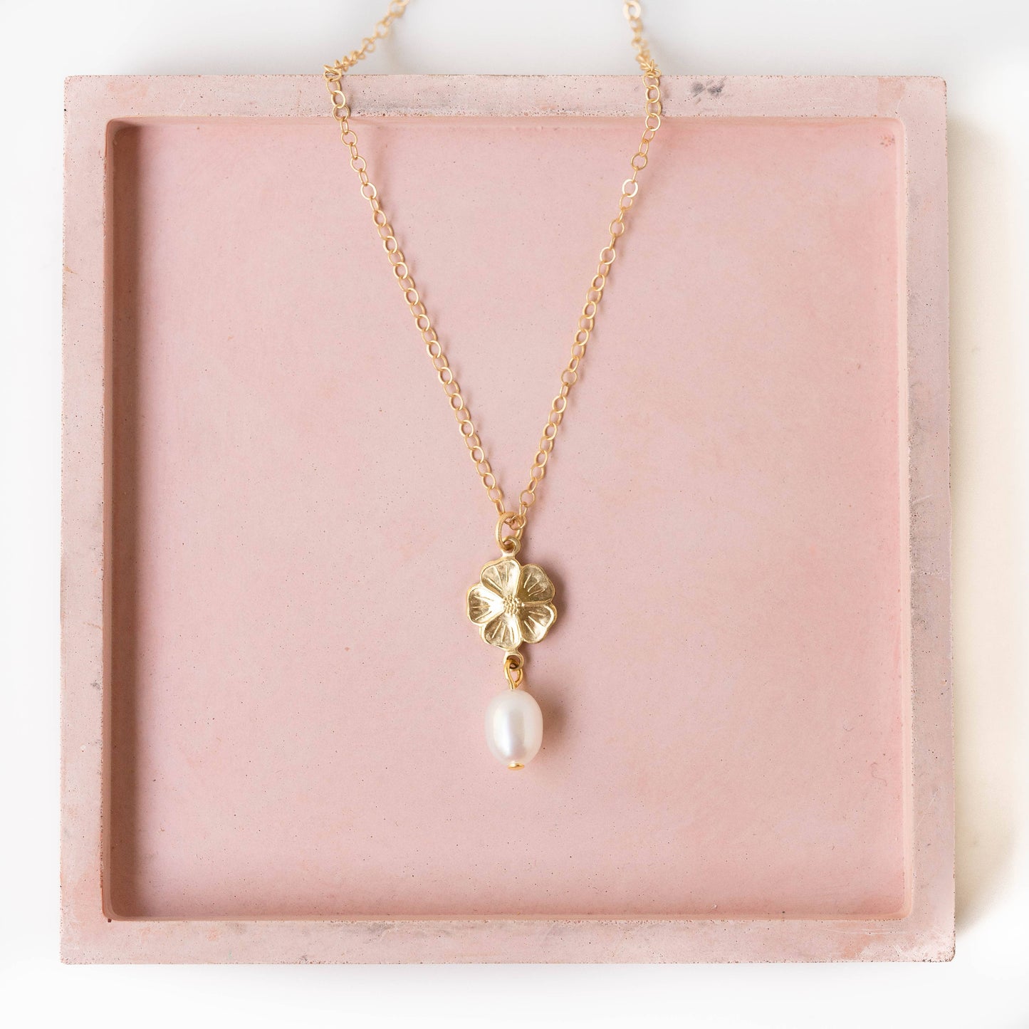 Gold Flower and Pearl necklace