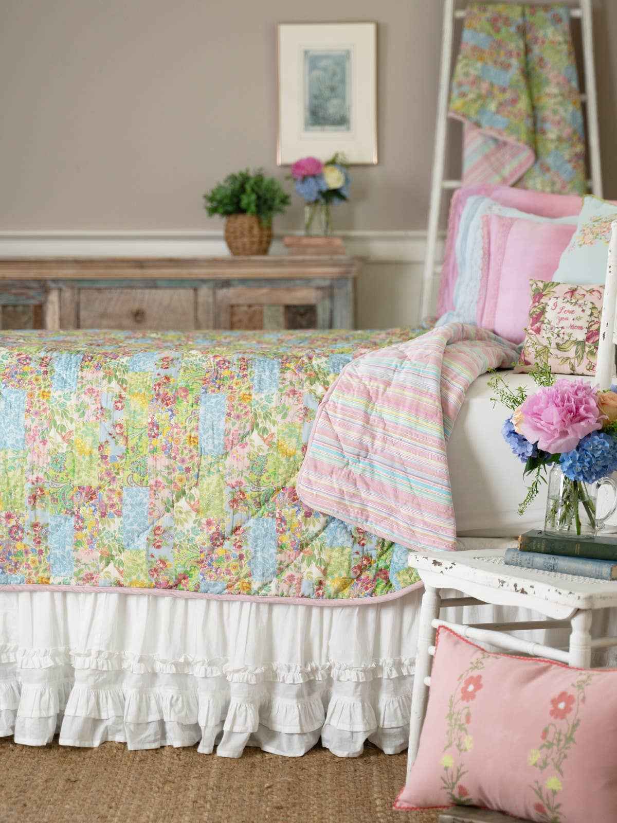 Garden Collage Patchwork Quilt - Pastel