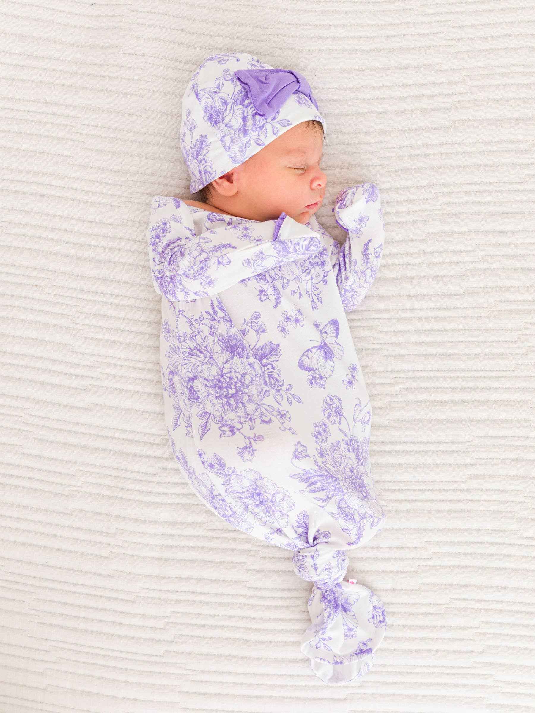 SoftSnooze™ Baby Girls Bamboo Viscose Wisteria Purple Butterfly Garden Toile Ruffle Knotted Sleep Gown & Bow Hat Set: Purple / Newborn-3m