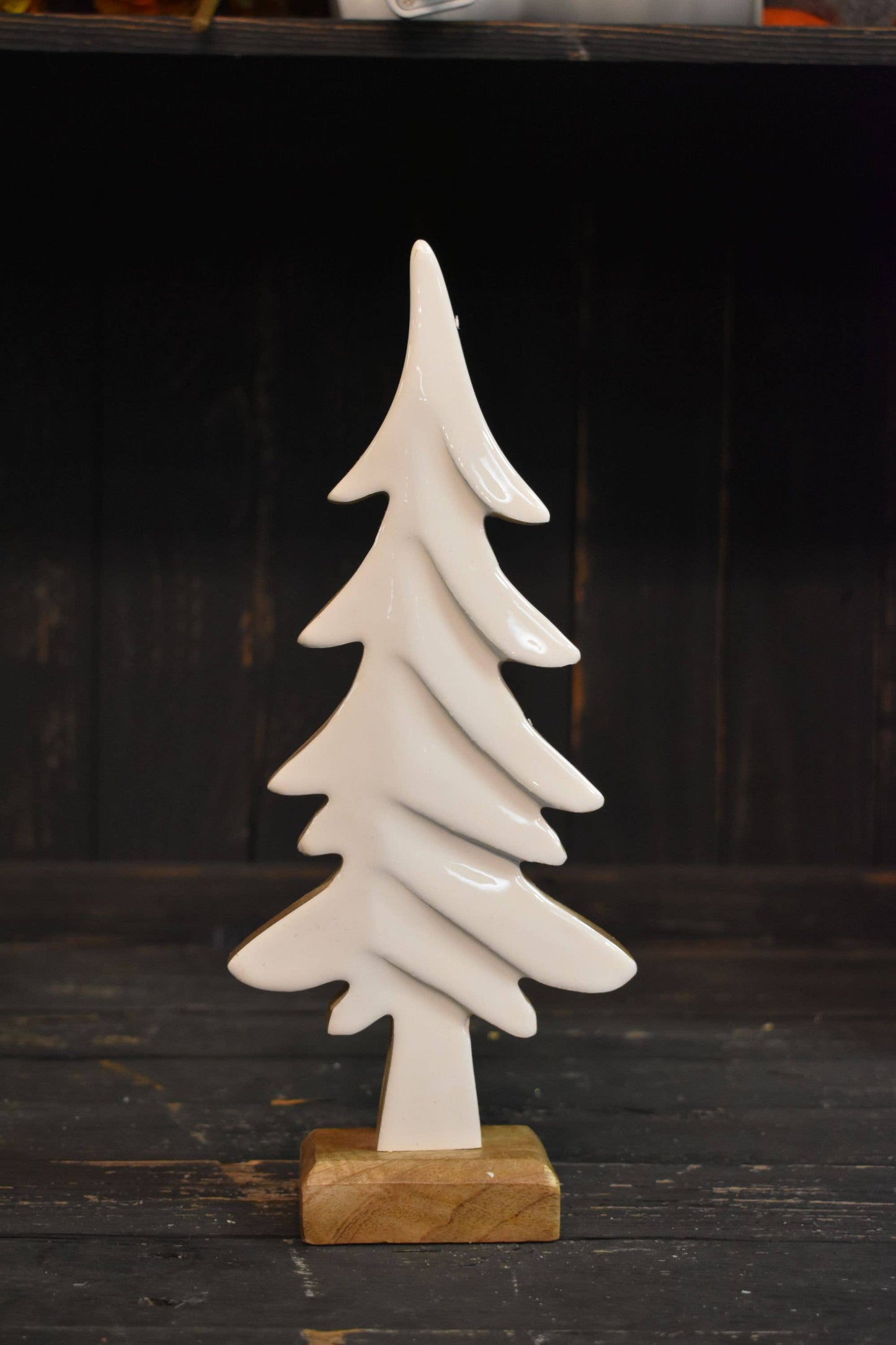 Wooden Tree w/ White Enamel 5x2x12in