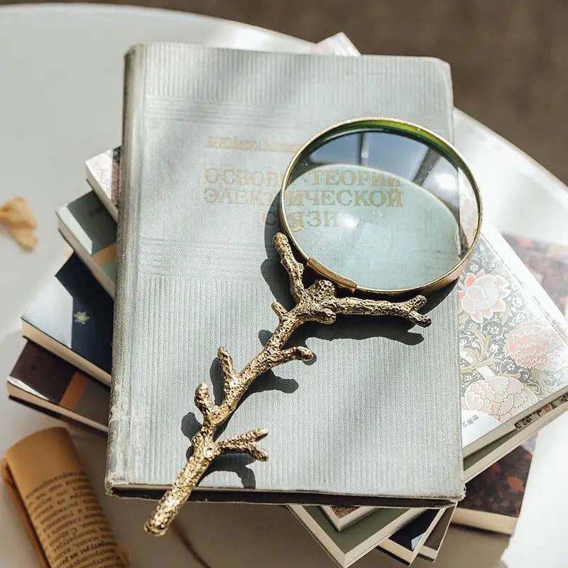 Vagabond Vintage - HANDHELD MAGNIFYING GLASS