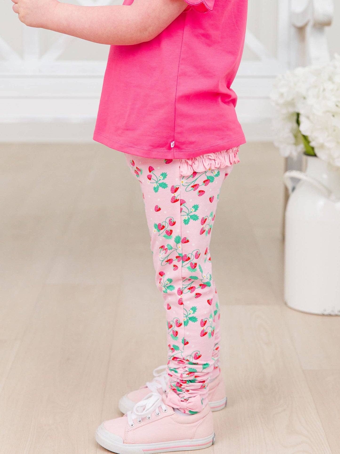 Baby Girls Sweet As Strawberries Ruched Bow Leggings