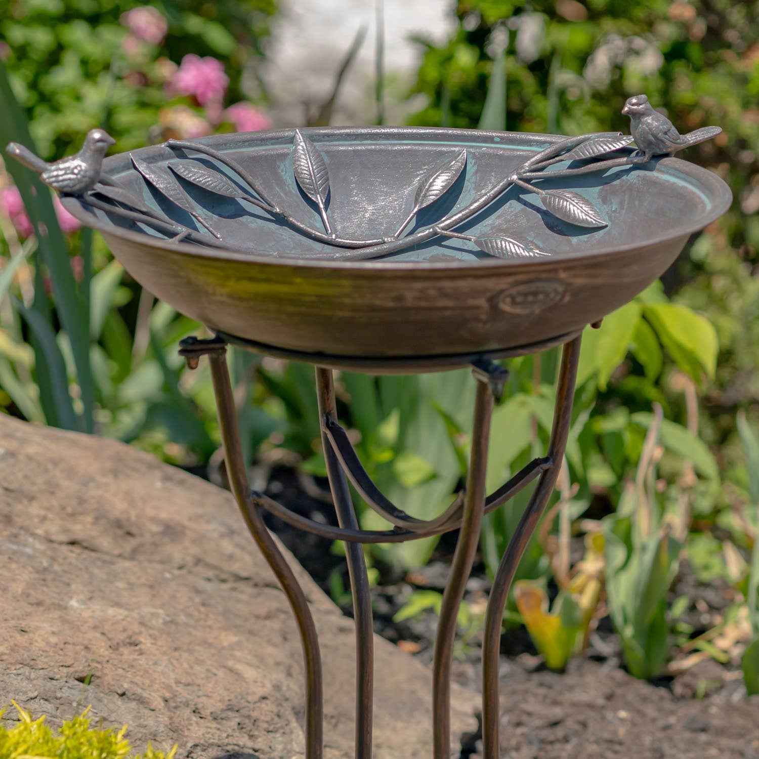 "Two Birds" Iron Birdbath - 3 Color Options: Bronze
