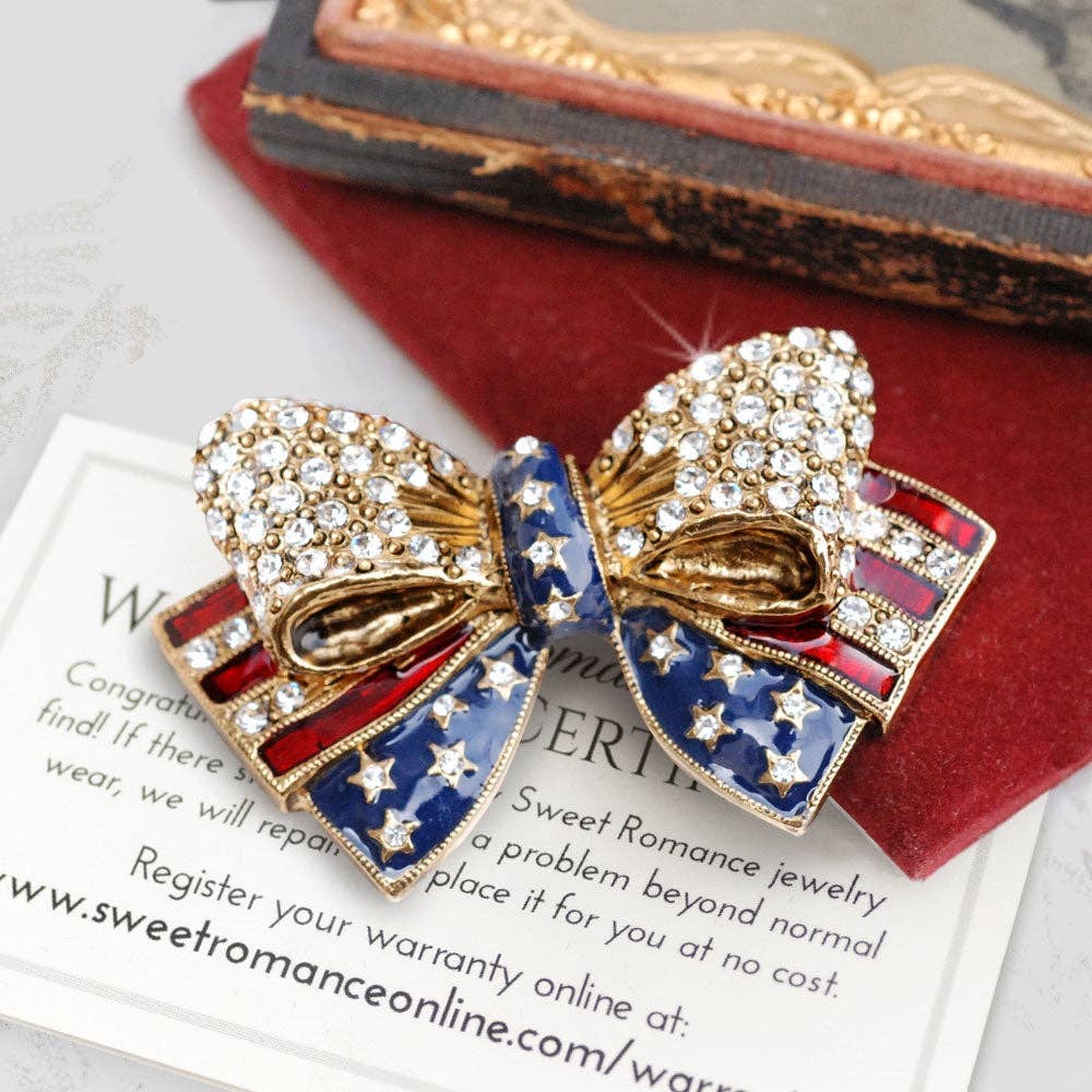 Joyería Sweet Romance - Pin de lazo con la bandera estadounidense P1776