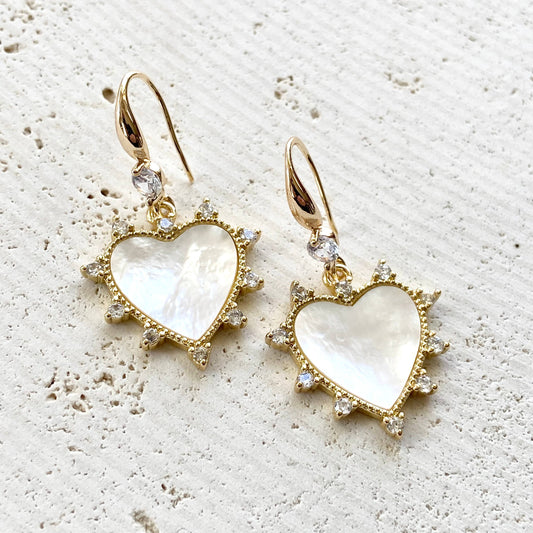 Heart Shell pearl earrings
