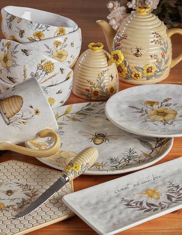 Bee Sweet Dinner Plate 11 in