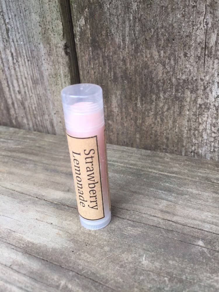 Bálsamo labial natural de limonada de fresa