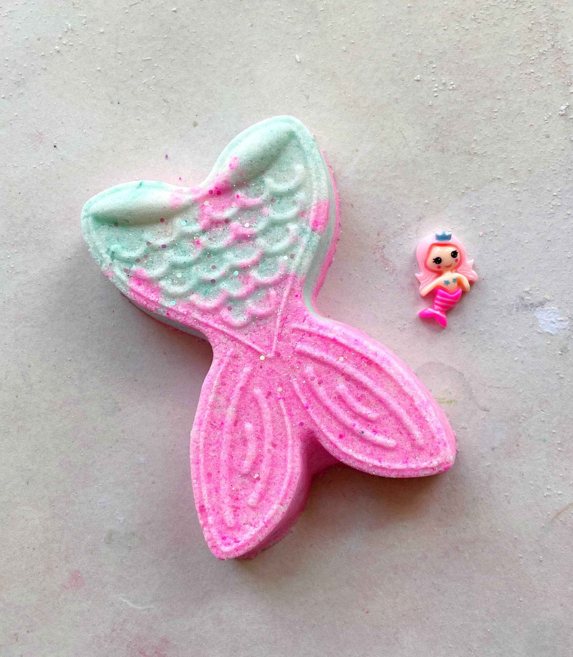 Mermaid Bath Bomb - with toy inside!
