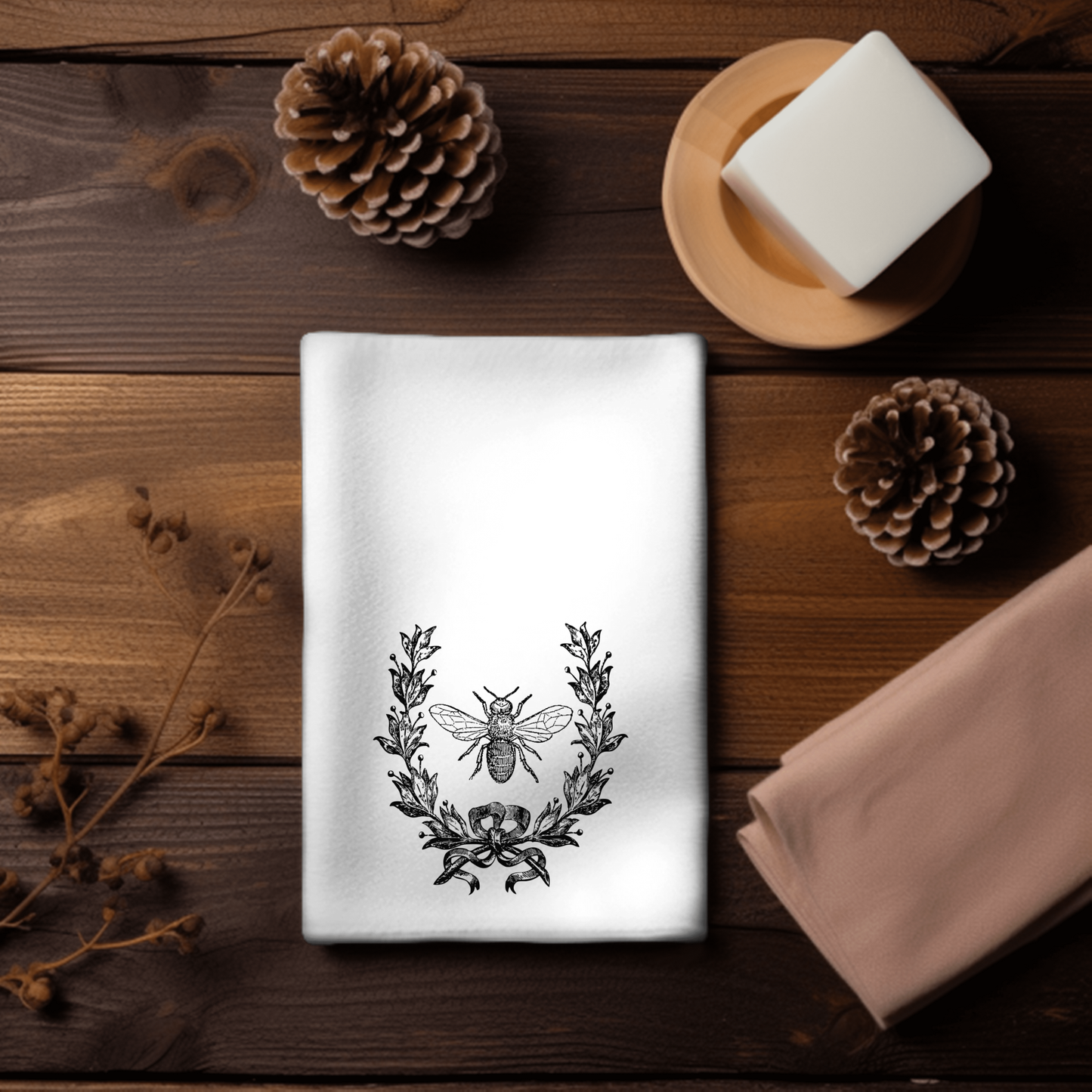 Black and White Guest Towel, Black Bee on Fingertip Towel