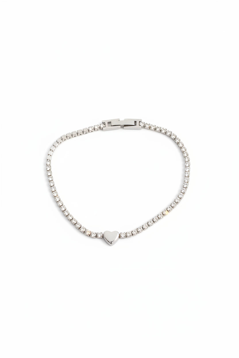 Dainty Heart Clasp Bracelet
