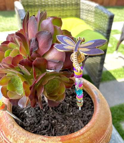 Dragonfly Garden Plant Stakes Beaded: Green / 13 inch