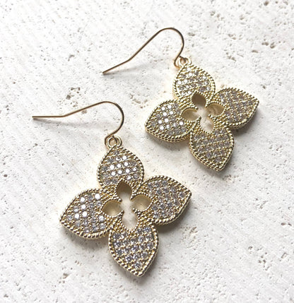 Quatrefoil clover designer style jewelry boutique trendy 