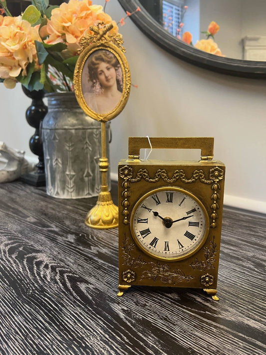 VINTAGE TABLE TOP CLOCK