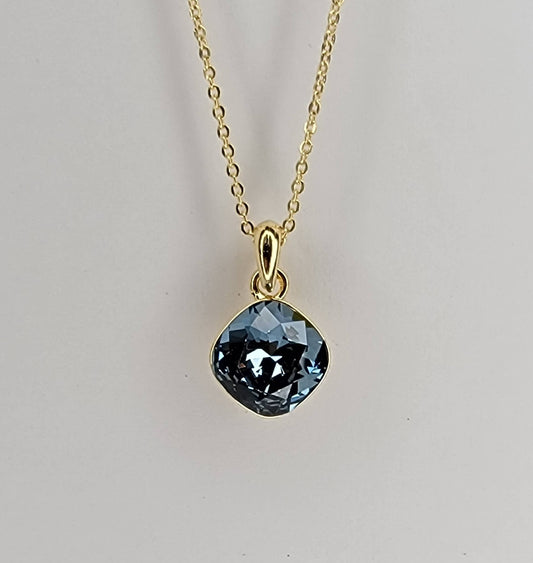 COLLAR CON DIJE DE CRISTAL SWAROVSKI