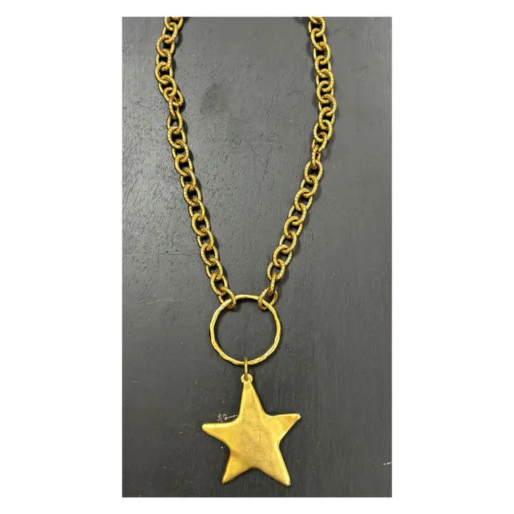 17" Antique Gold Chain Necklace with Gold Star Pendent