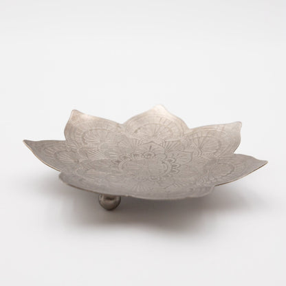 Iron Flower Candle Plate with Etching