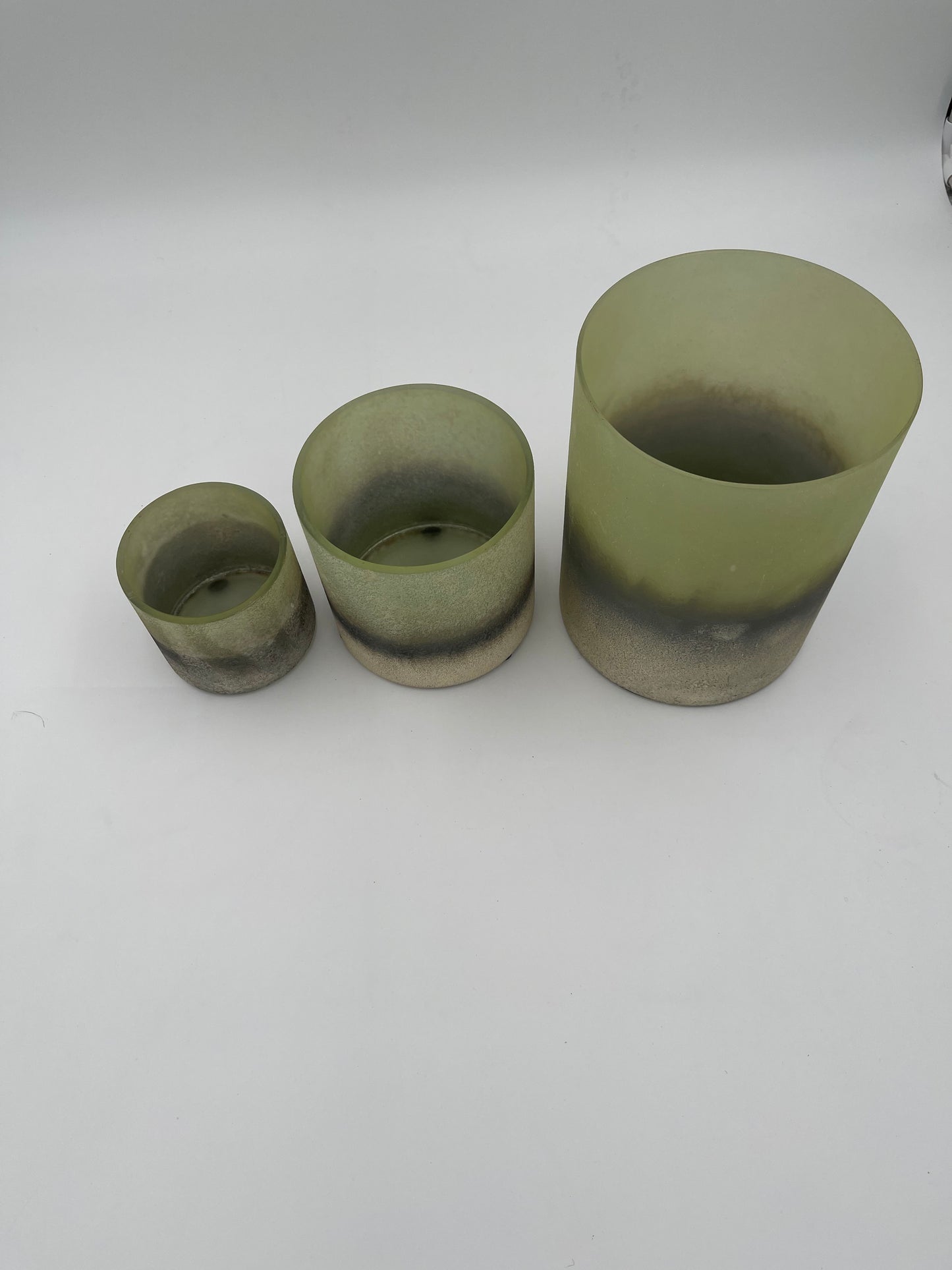 Candelabros texturizados verdes degradados - Juego de 3 (7,75", 5,25" y 3,5")