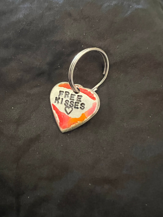 PetTag S:  Free Kisses