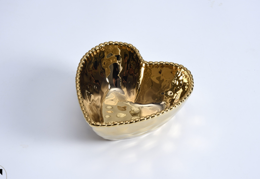 Cuenco de corazón dorado