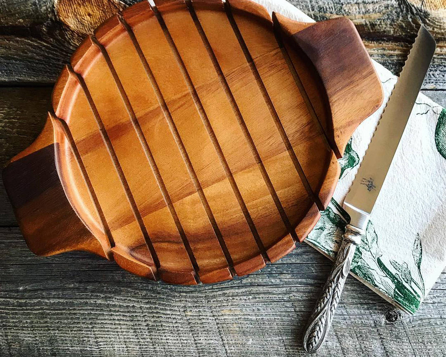 Round Bread Board with Pewter Wheat Knife