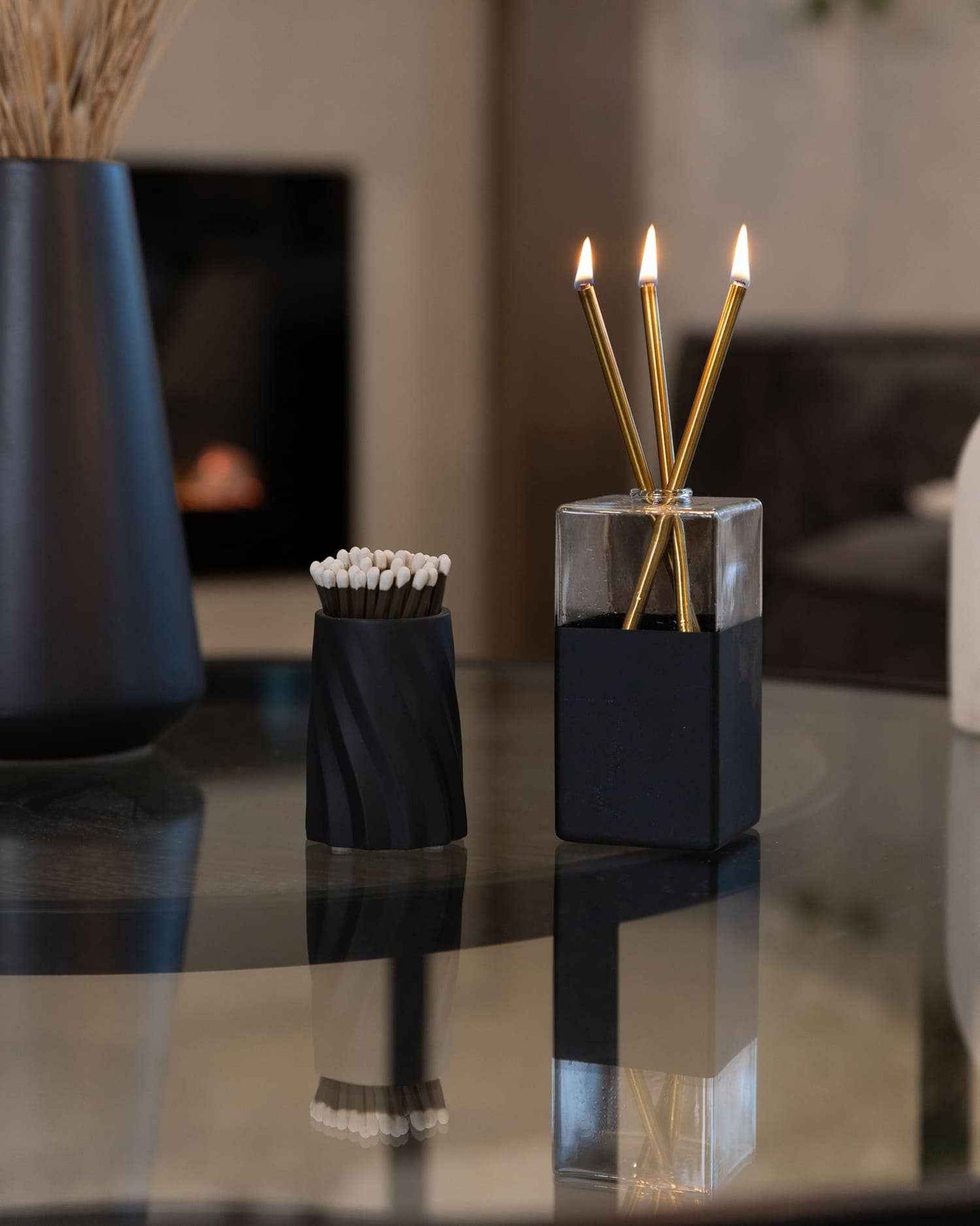 Concrete Safety Match Holder with Matches – Black [x1 Unit]