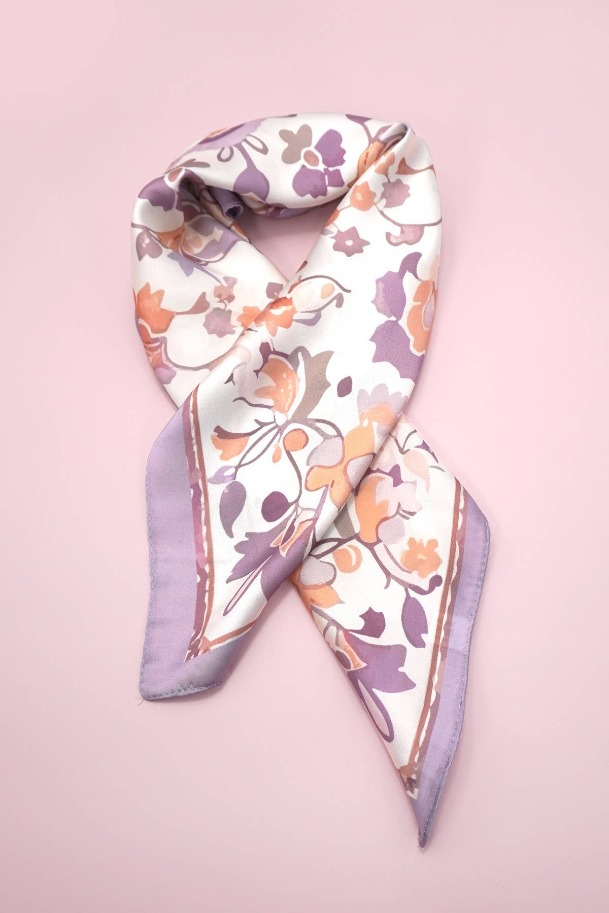 BUFANDA BANDANA DE TACTO SEDOSO CON ESTAMPADO TRADICIONAL