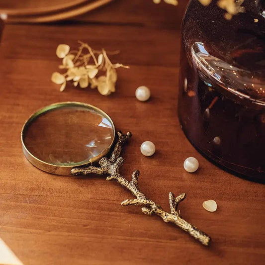 Vagabond Vintage - HANDHELD MAGNIFYING GLASS