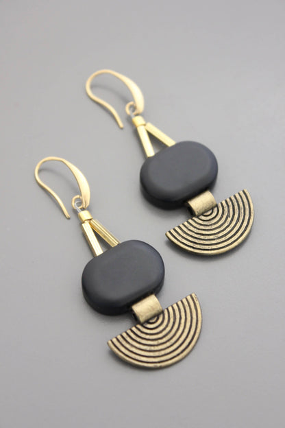 Black agate geometric earrings