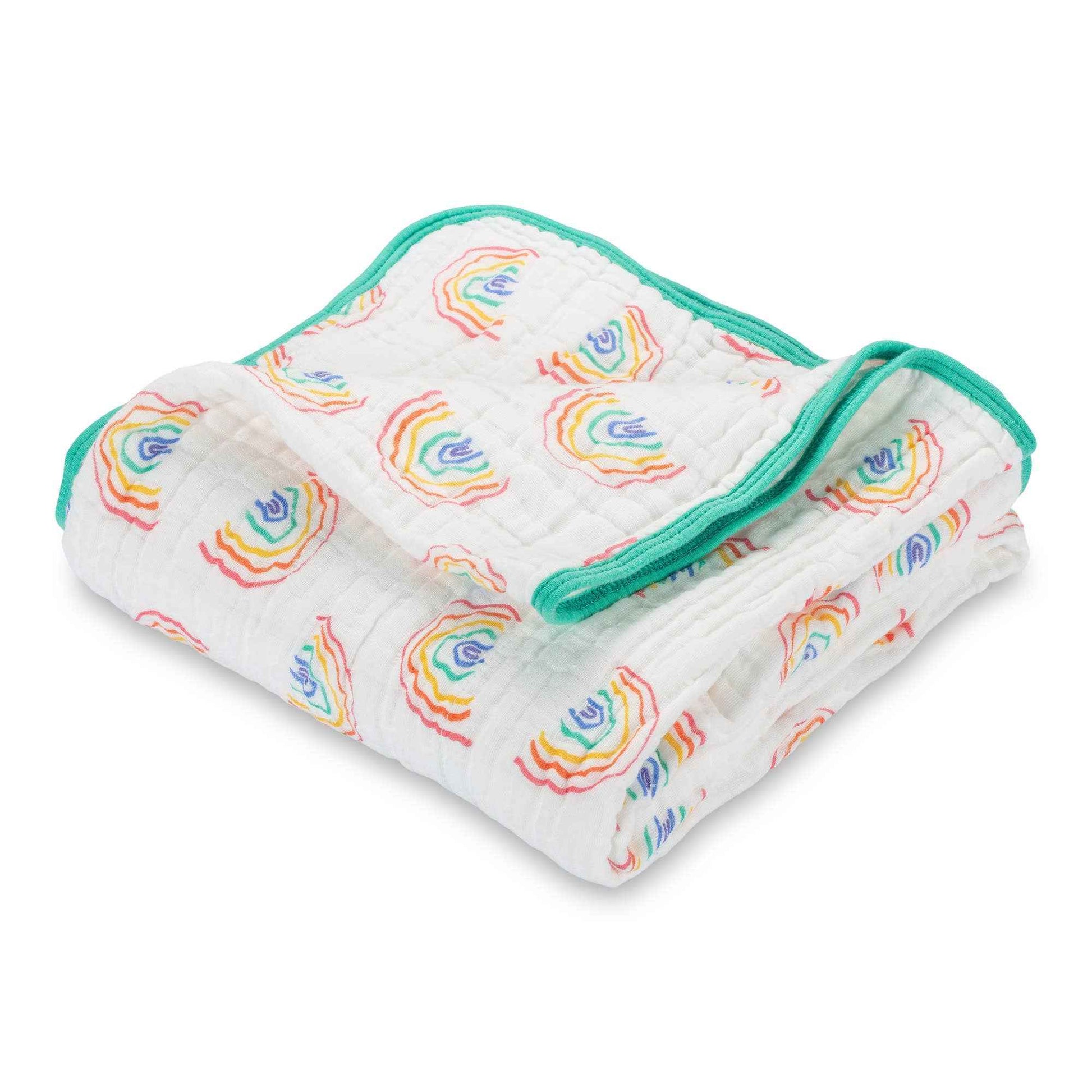 LollyBanks - Somewhere Over The Rainbow Baby Toddler Muslin Quilt
