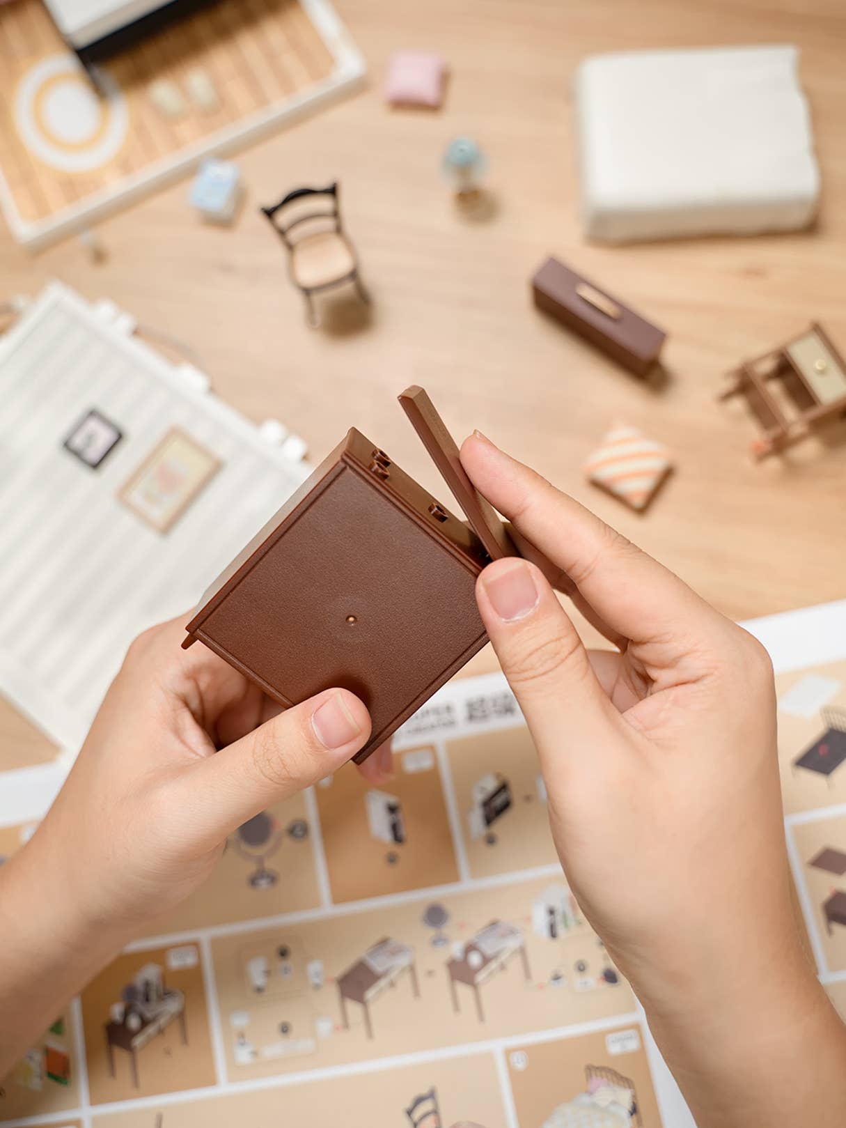 Hands Craft - DIY Miniature House Kit: Cozy Living Lounge