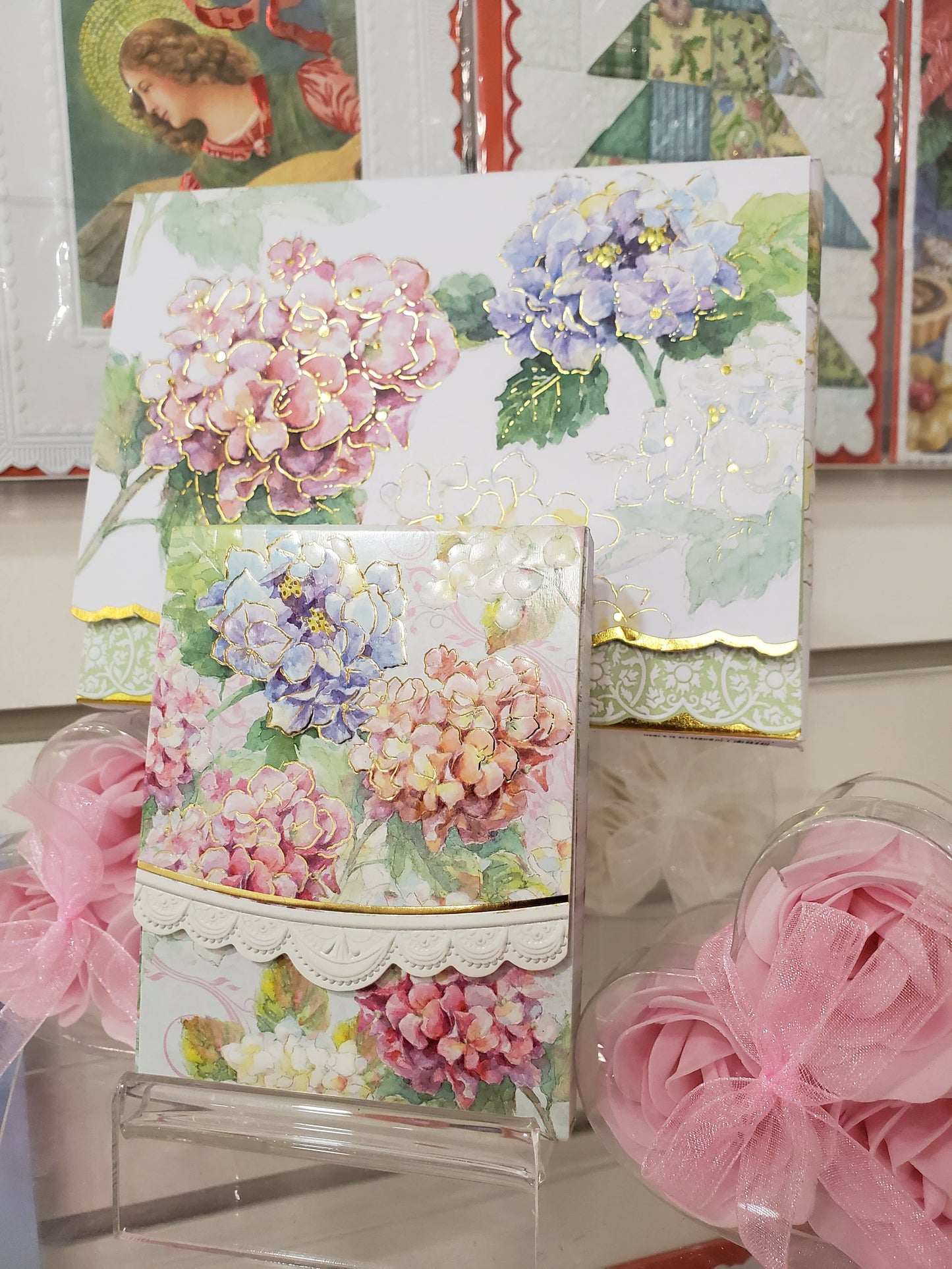 Classic Hydrangea Embossed, Die-cut Boxed Portfolio Note