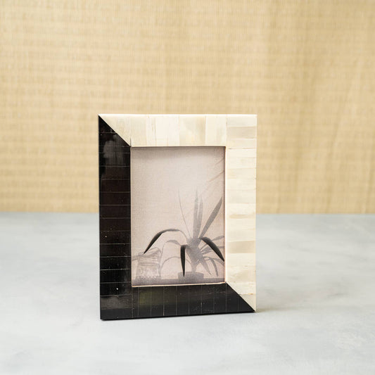 B&W Photo Frame 5x7