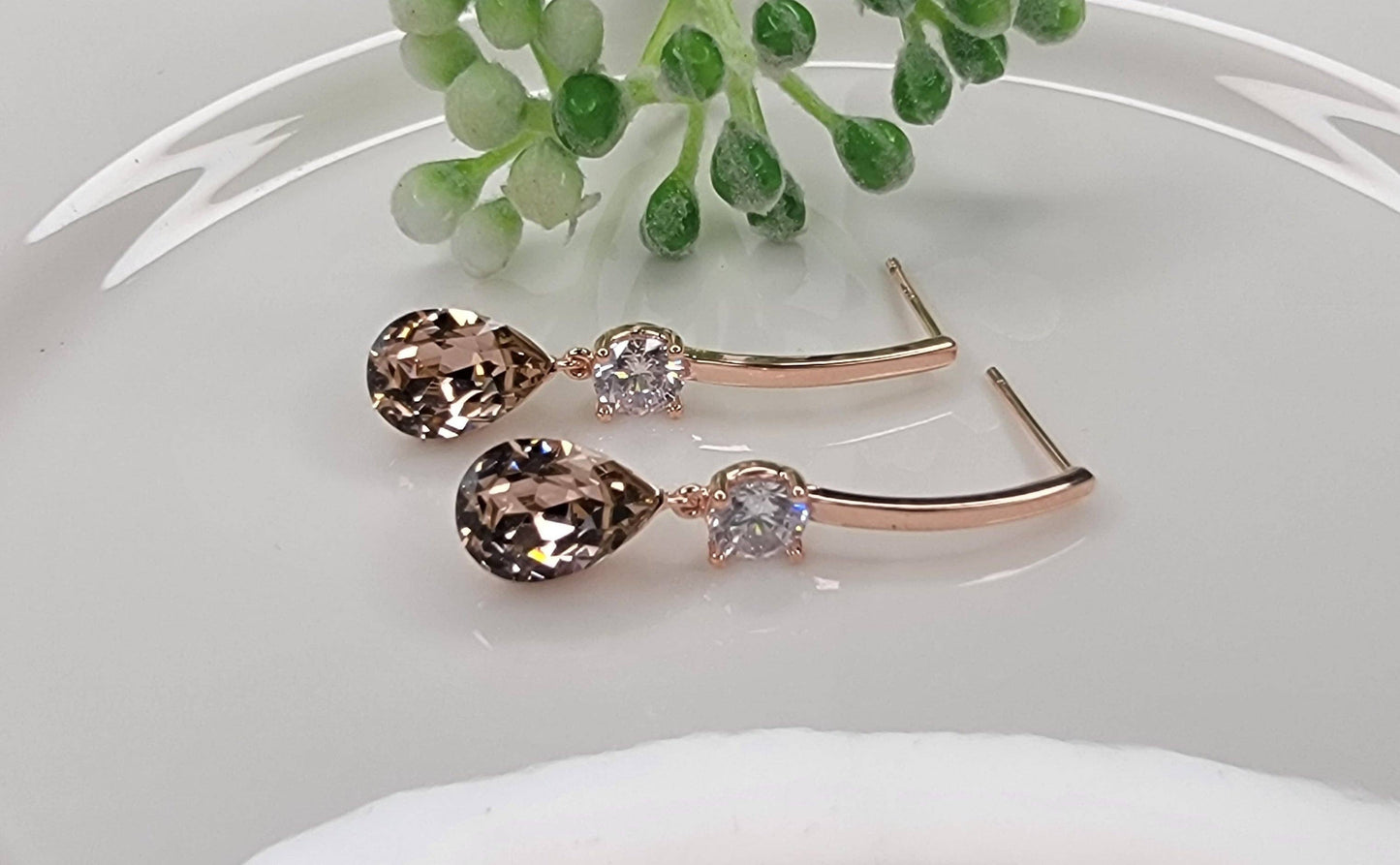 Swarovski Elements Dangle Earring