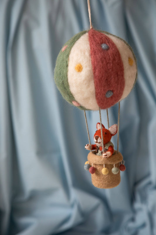 Gry and Sif - Hot Air Balloon w/Fox in Green Pants