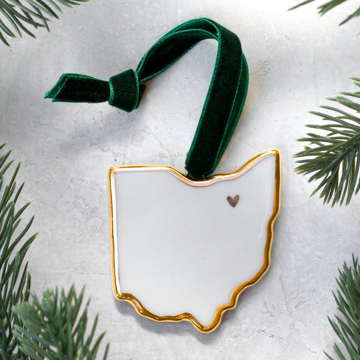 Cerámica Apricity - Adorno estatal de porcelana hecho a mano de Ohio con oro