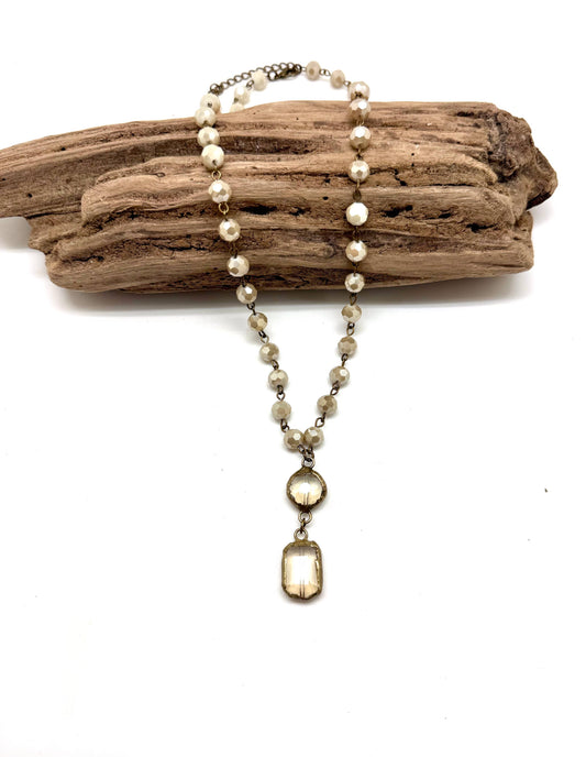 Necklace VintageStyleCreamGlass(8mm)w/Sq&Rd.BevelledGlass21”