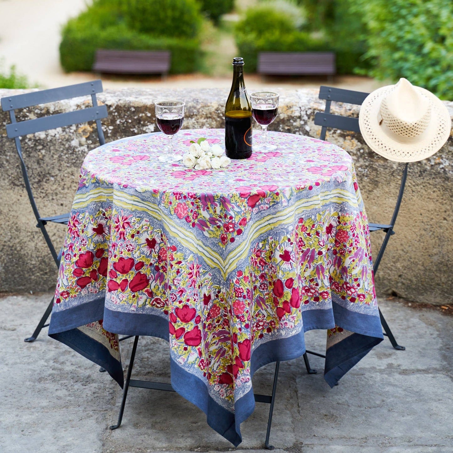 Jardin Red & Grey | French Tablecloths