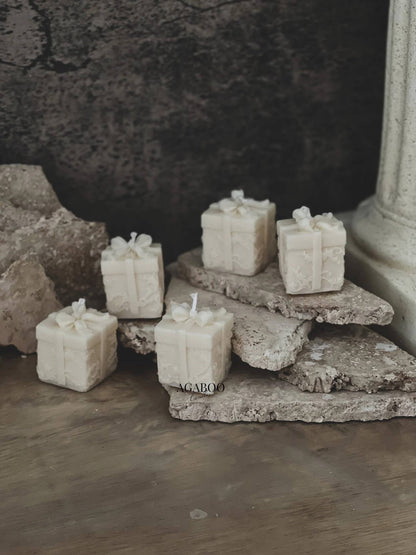 Tiny Gifts Candle 2x1.5in - Christmas