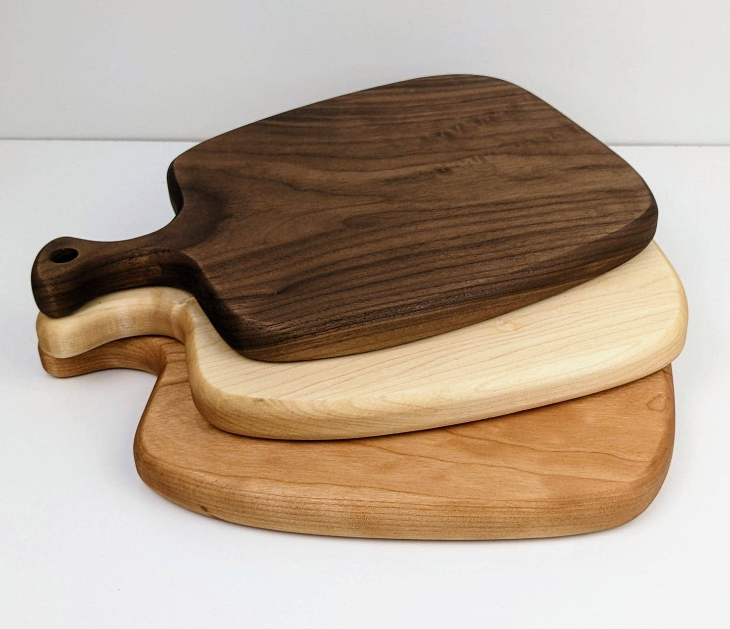 Tabla de embutidos de madera con asa - Redondeada